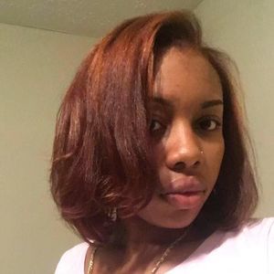 Meet your Posher, Jenay